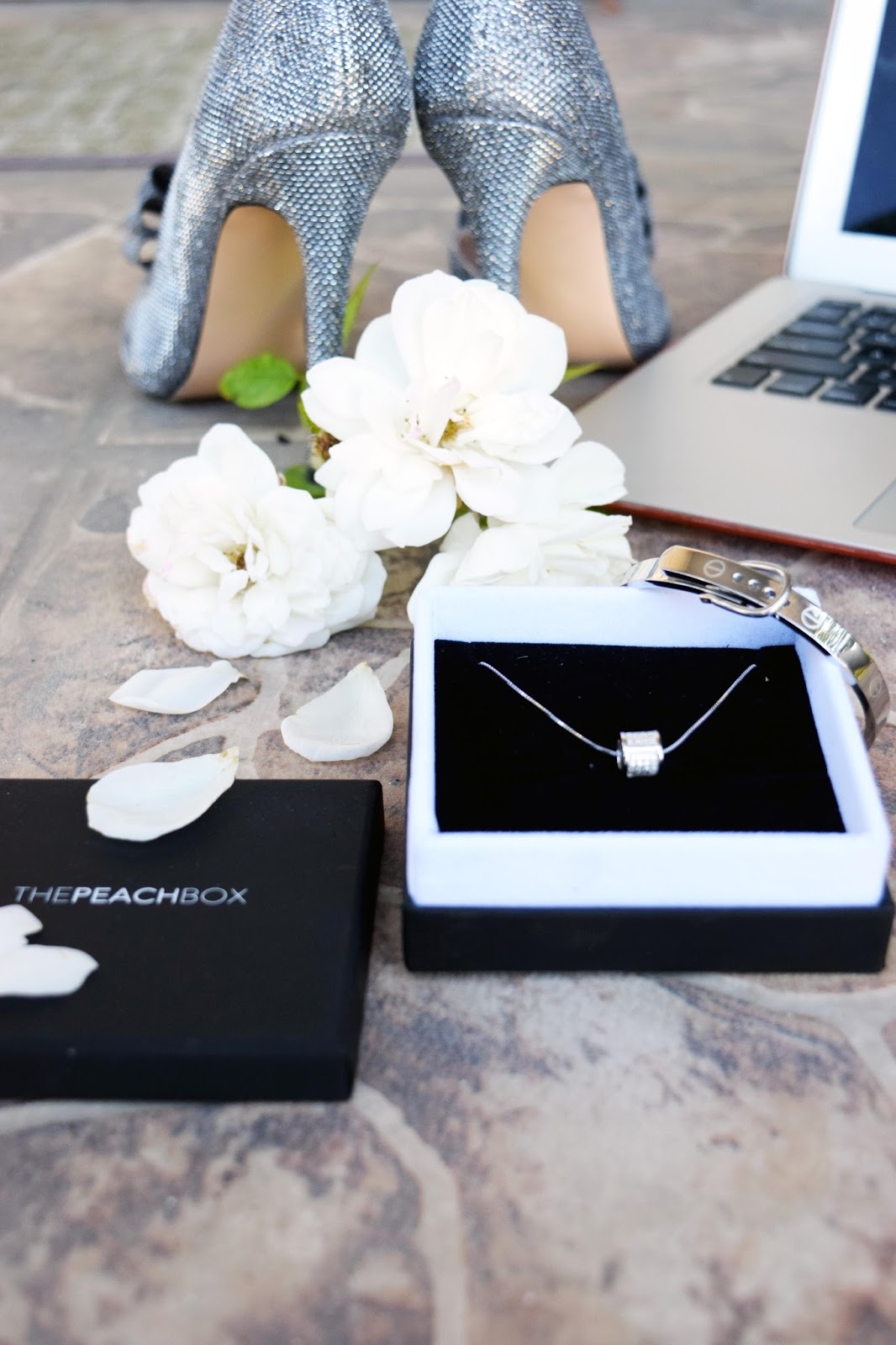 The peachbox, necklace, bracelet, peachbox, jewelry, glamour, sophisticated, Christmas gift, gift, coupon  