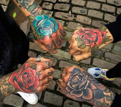 Tatuajes de Rosas : Tatuajes de Rosas en las manos