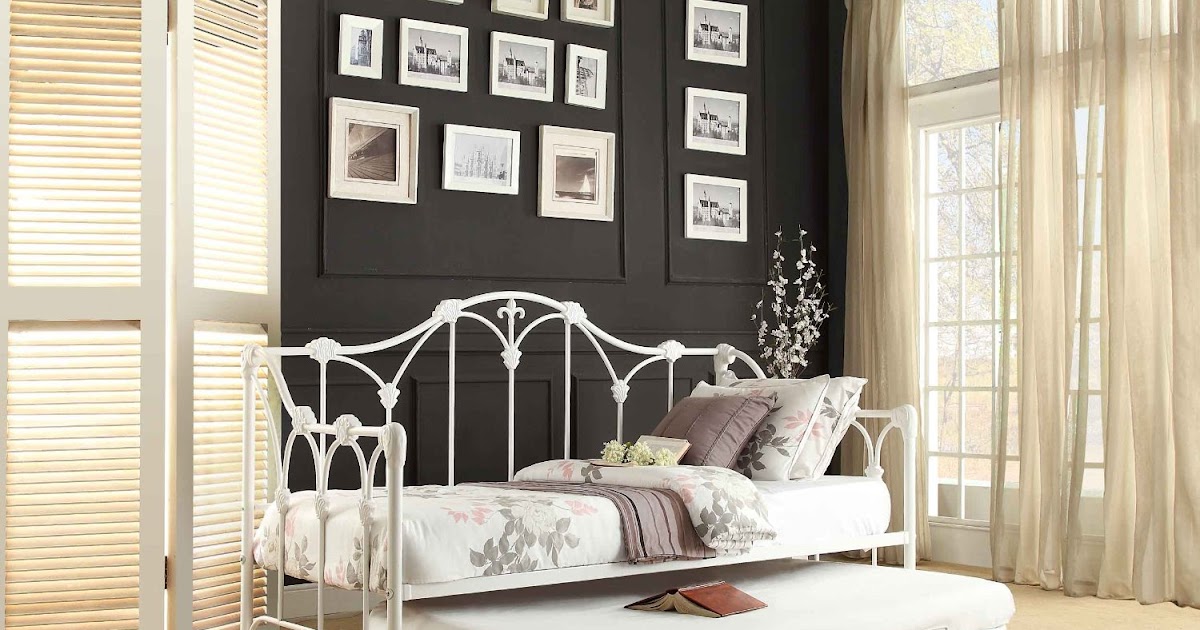 White Metal Frame Daybed with Trundle Roll Out & Pop Up Trundles