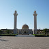 أغلق المسجد وكتب "أنا في إجازة "
