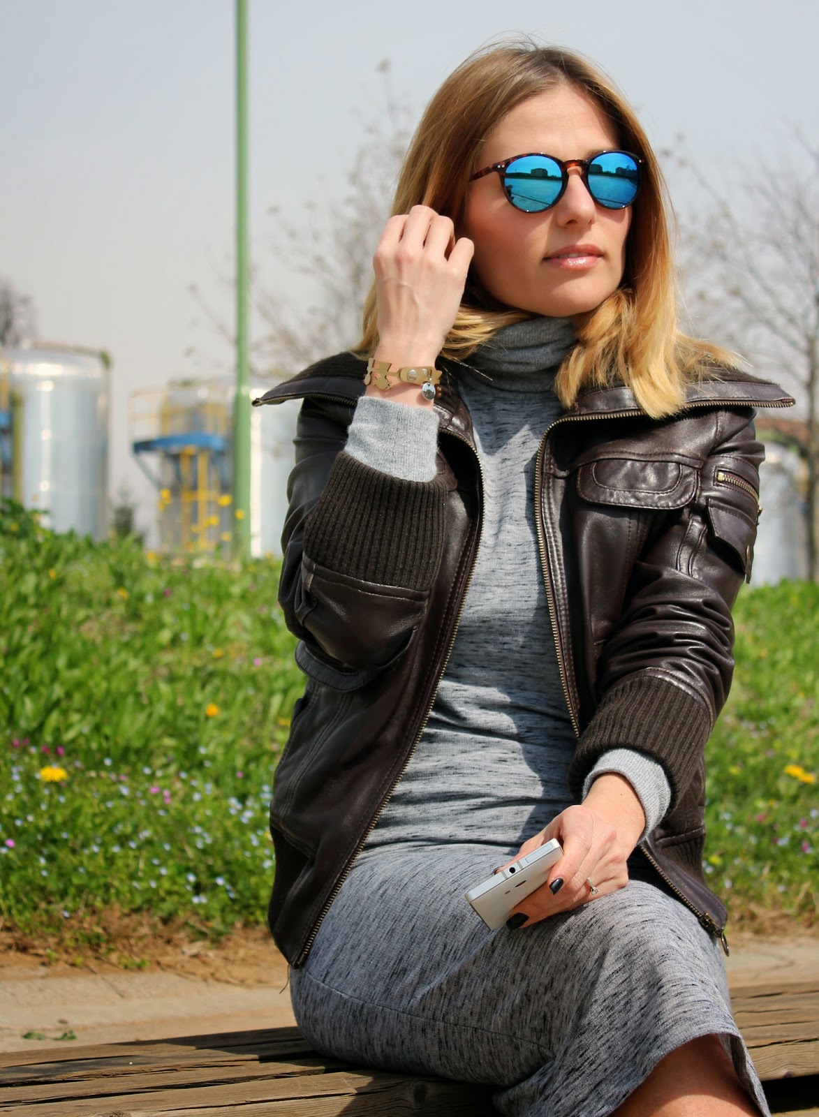 Eniwhere Fashion - Gray dress and leather jacket