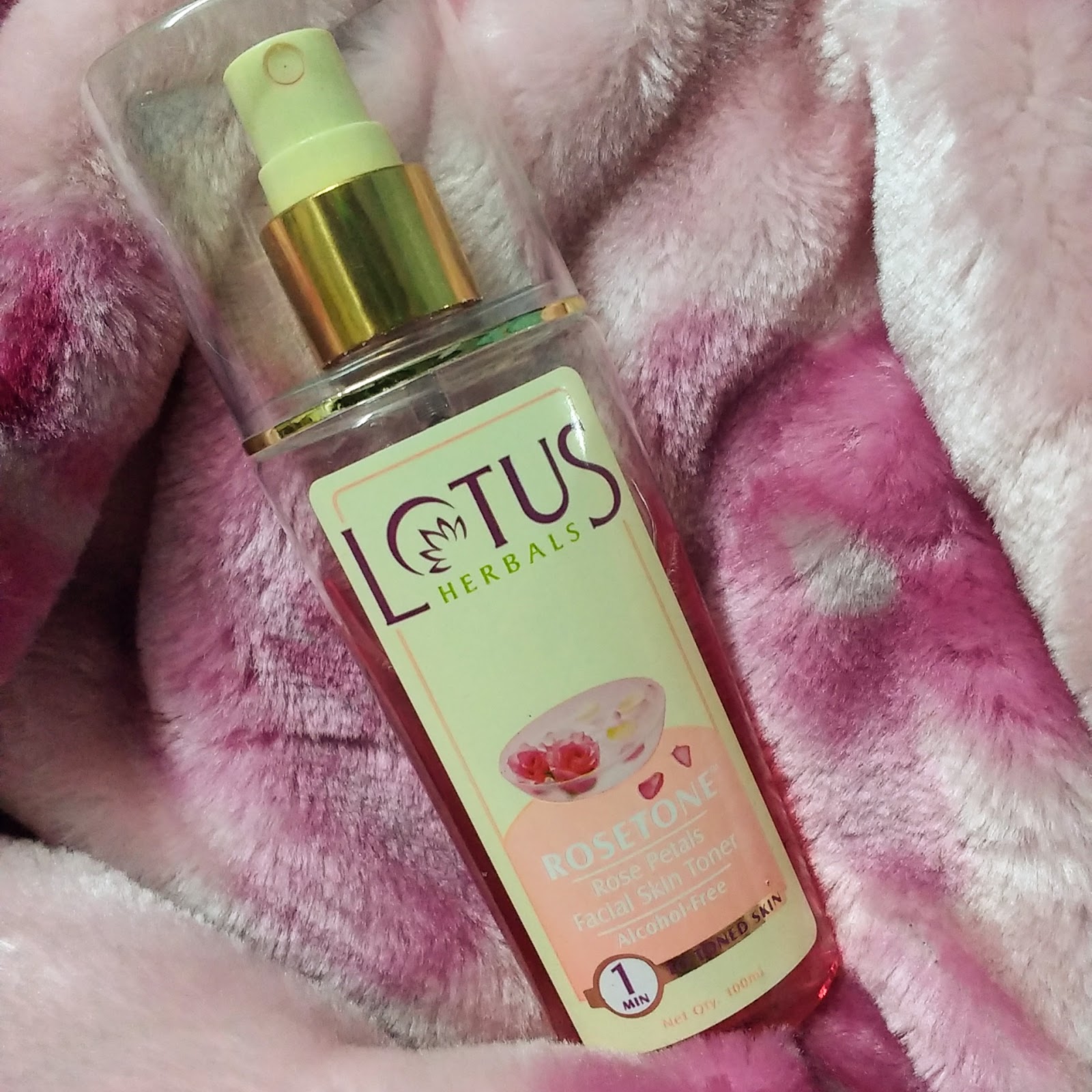 Lotus Herbals Rosetone Facial Toner Review for Happy Face