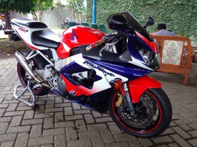 Jual Yamaha Fzr Jual Yamaha Fzr