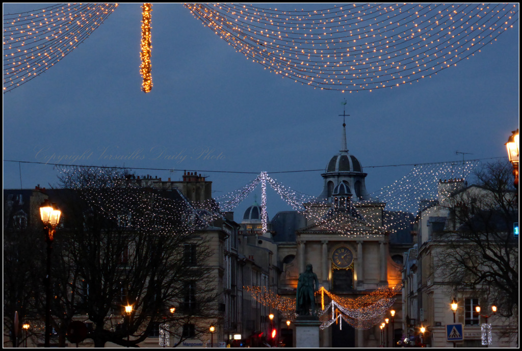 VersaillesDailyPhoto blog: La place Hoche parée pour les fêtes