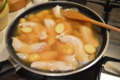 Poaching chicken breasts 