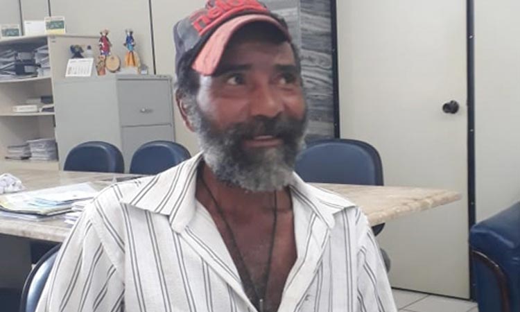 Homem é encontrado morto dentro de casa em Miguel Calmon; Assistência Social procura a família
