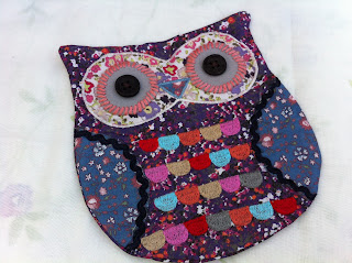 Lella Loves...: Door Stop (Fabric Owl)