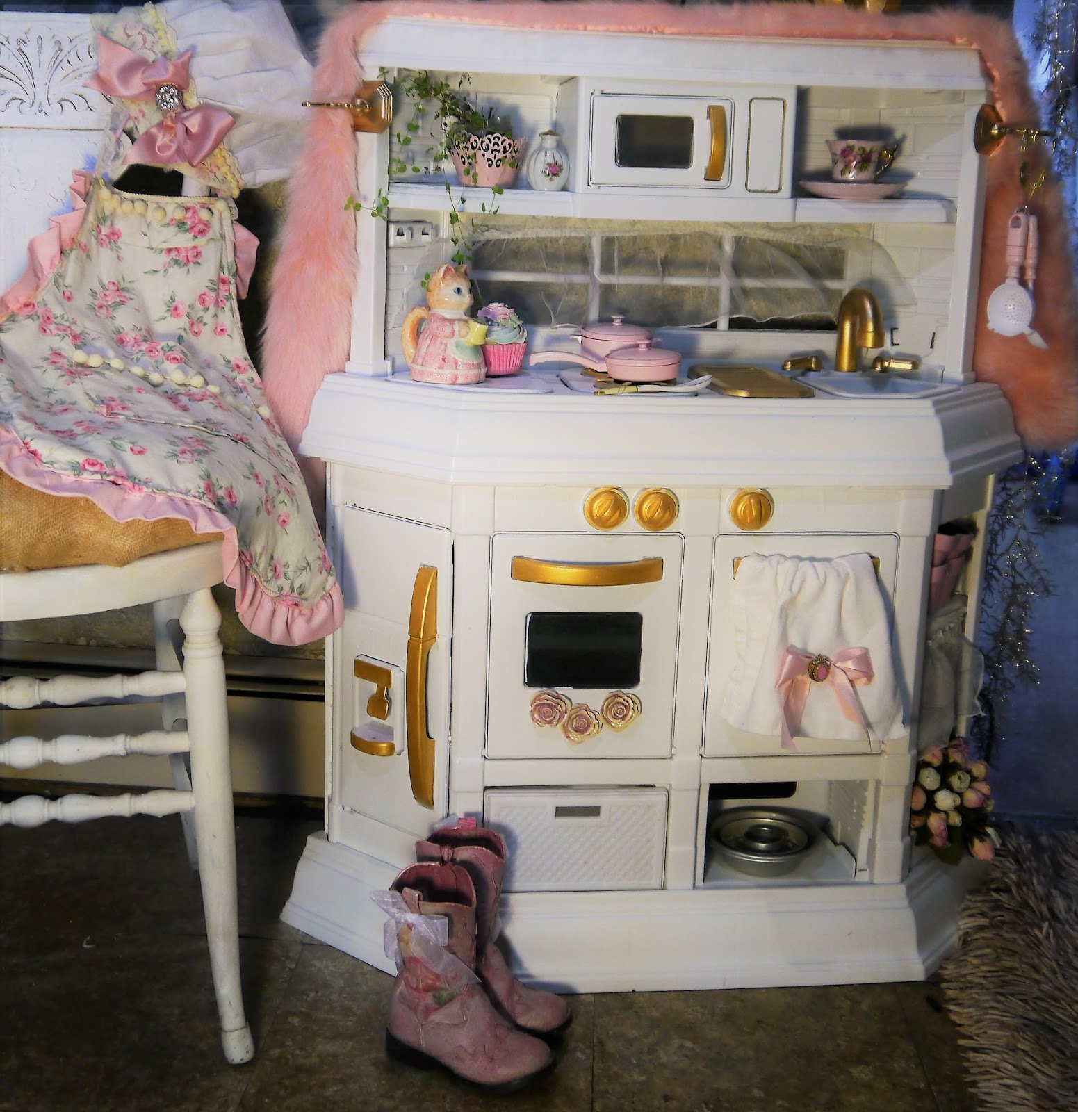 Suzy Homefaker Kids Play Kitchen Redo Makeover