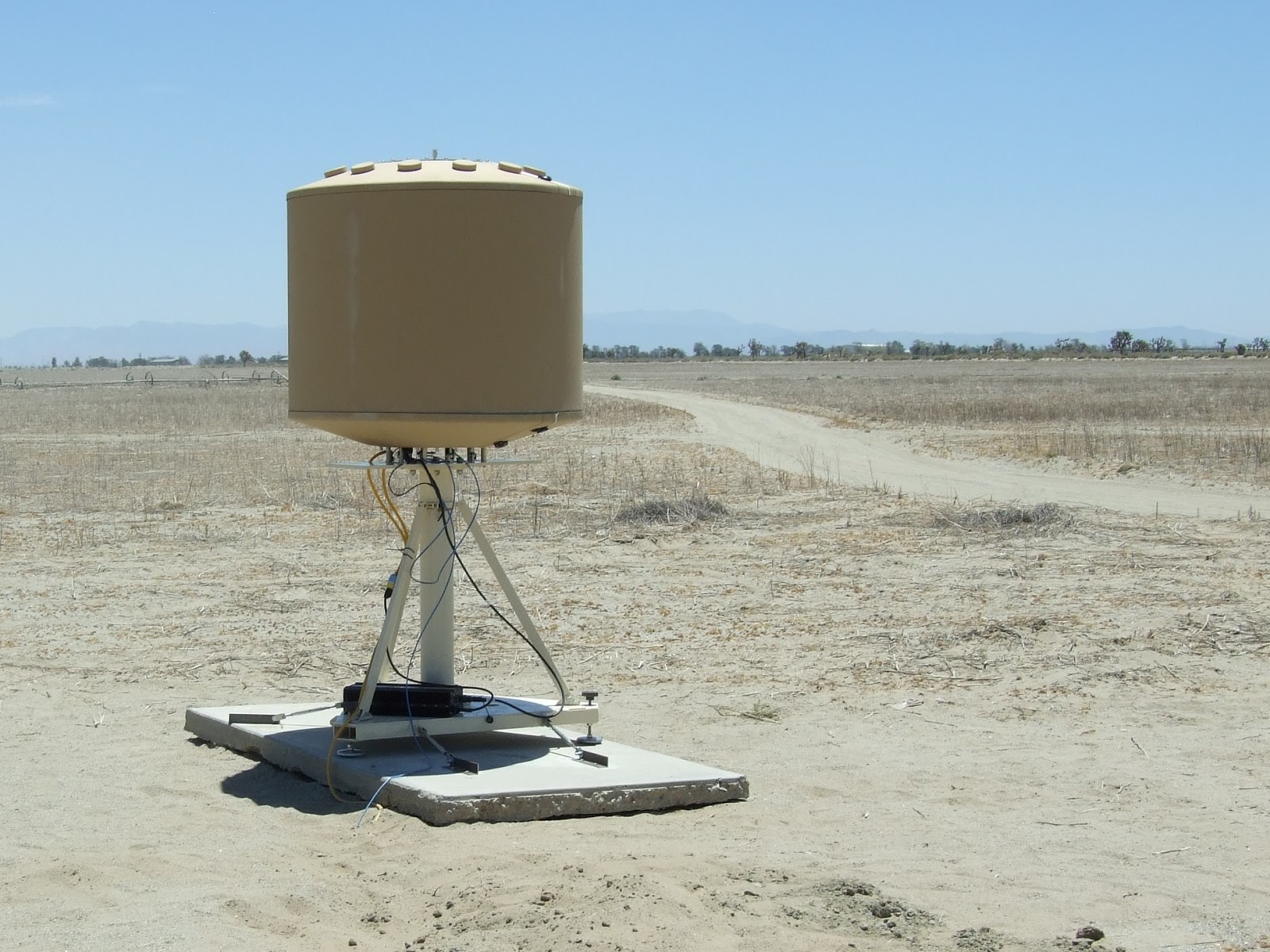 DEFENSE STUDIES SRC Demonstrates Drone Air Surveillance Radar