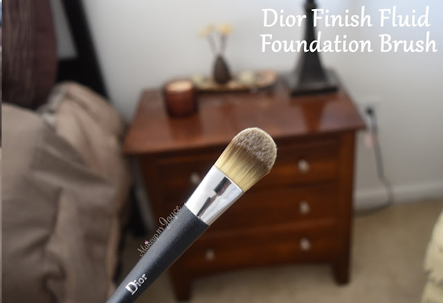 Dior Finish Fluid Foundation Brush Light Coverage Review