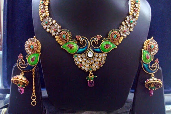 http://www.funmag.org/fashion-mag/jewelry-designs/kundan-gold-sets/