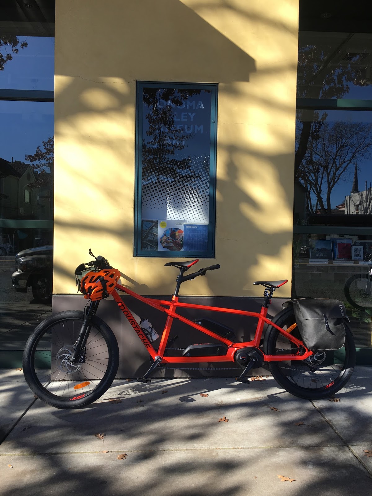 moustache electric tandem