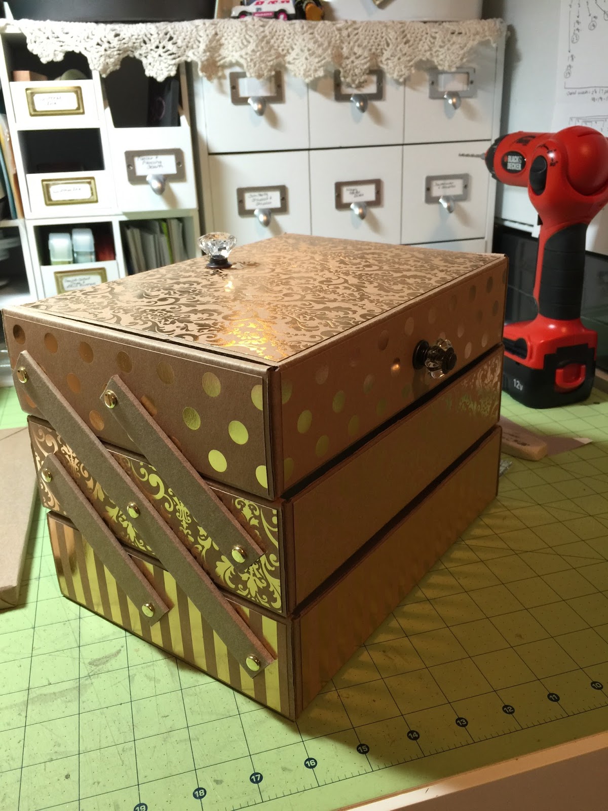 A Creative Operation Cantilever Sewing Box, Part 2