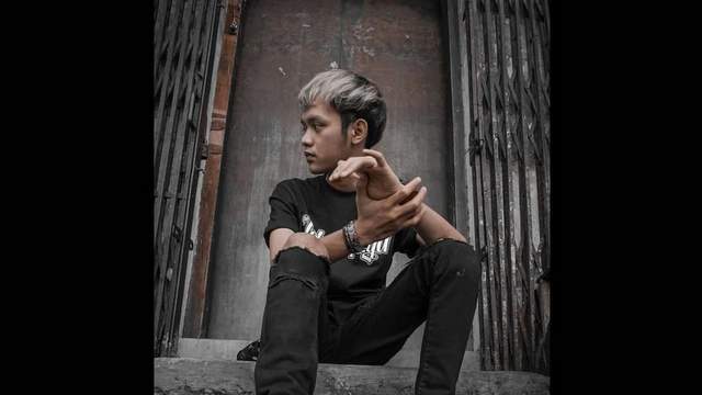 Lirik Lagu Aoi Behind Layarlirik