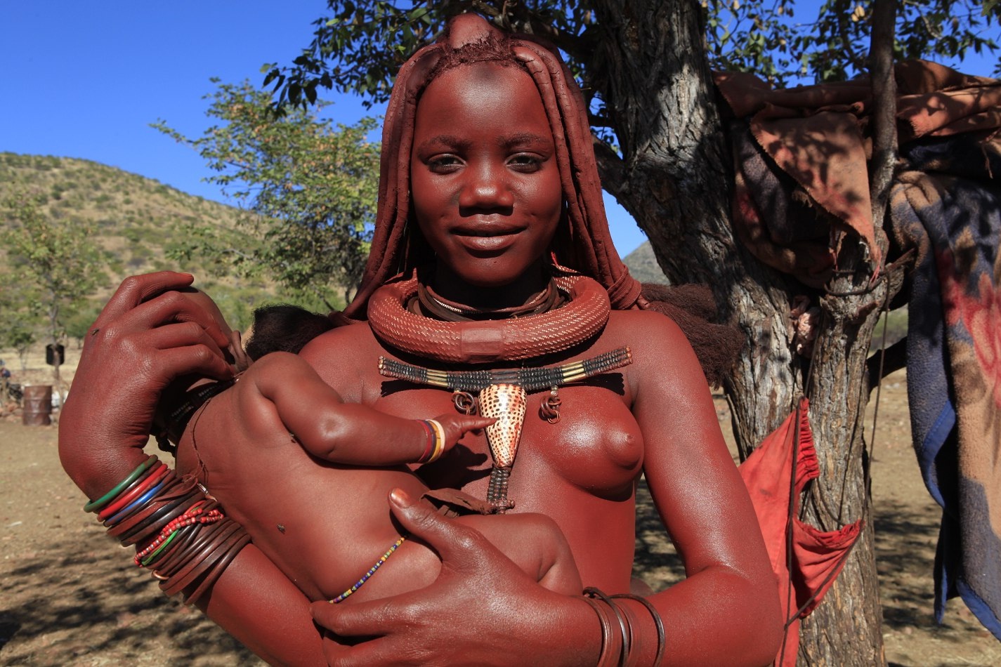 © Alexa Singer - Himba Mother & Child.