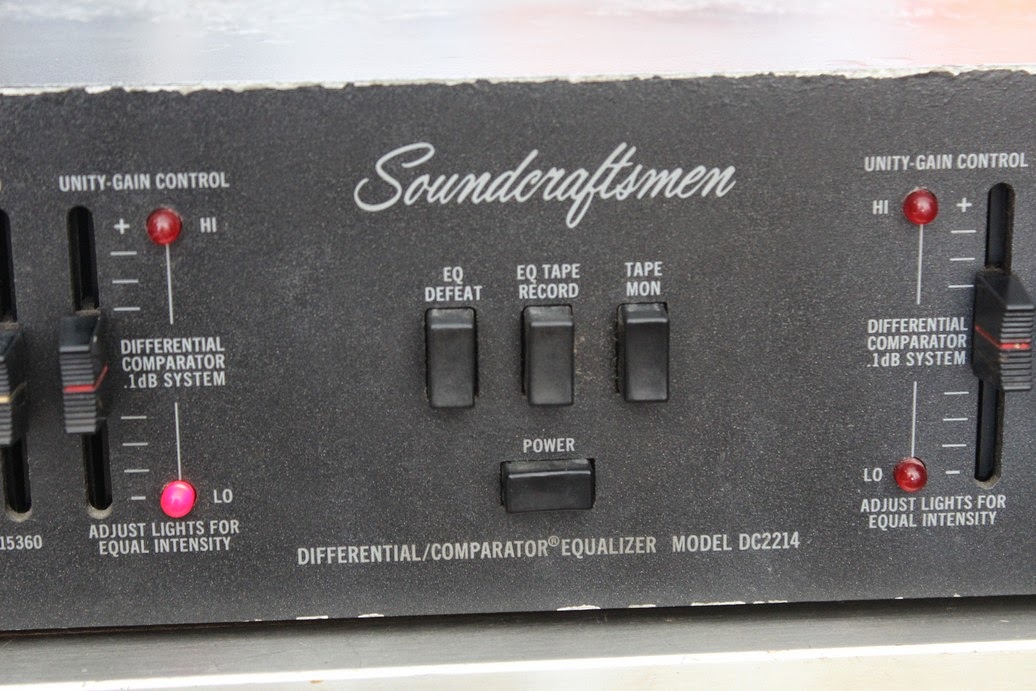 Колонка Equalizer с двумя микрофонами. Soundcraftsmen Power Coupler model PC-1 Cable. Tomsteady auto gain Controller.