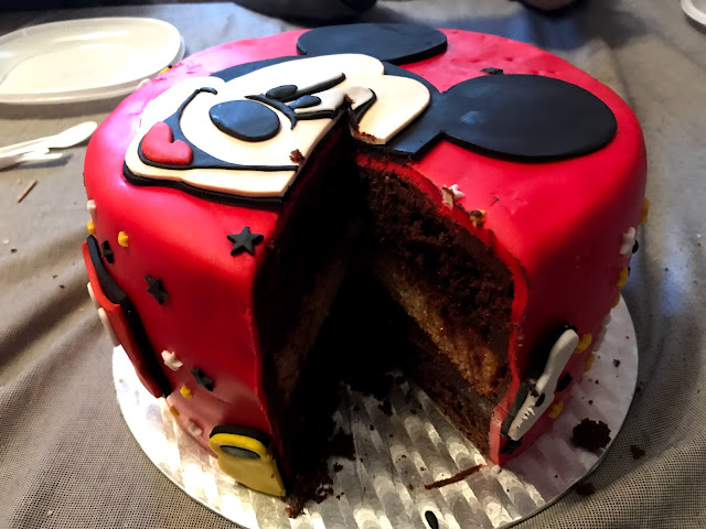 Pastel Mickey - A comeeer Pastel Mickey - A comeeer