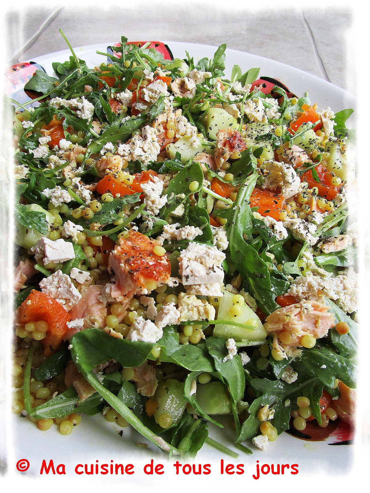 Salade de couscous israélien au saumon et à la menthe