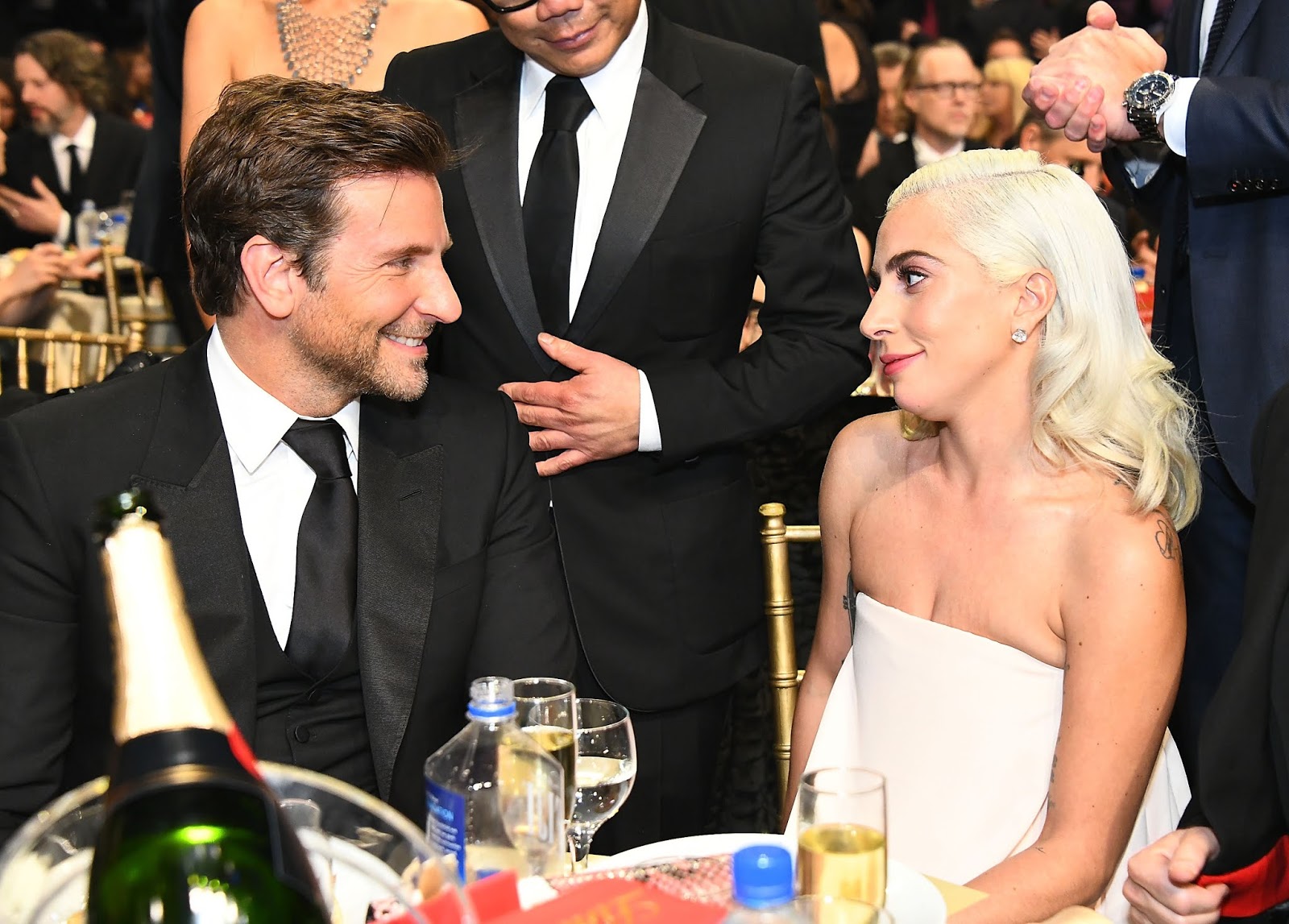nominados a los critics choice awards la gala que anticipa los oscars estereofonica fotos hq gaga en la gala de la 24 170 edici 243 n anual de los critics choice awards 13 01 nominados a los critics choice awards la gala que anticipa los oscars estereofonica fotos hq gaga en la gala de la 24 170 edici 243 n anual de los critics choice awards 13 01