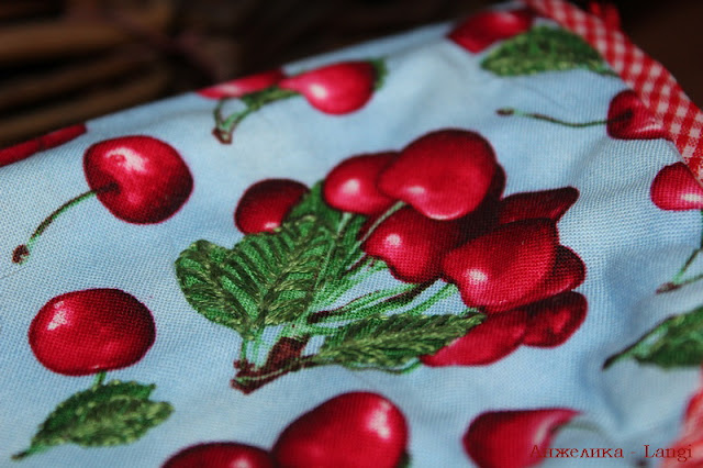 Шкатулка "Вишенка" Шкатулка "Вишенка"