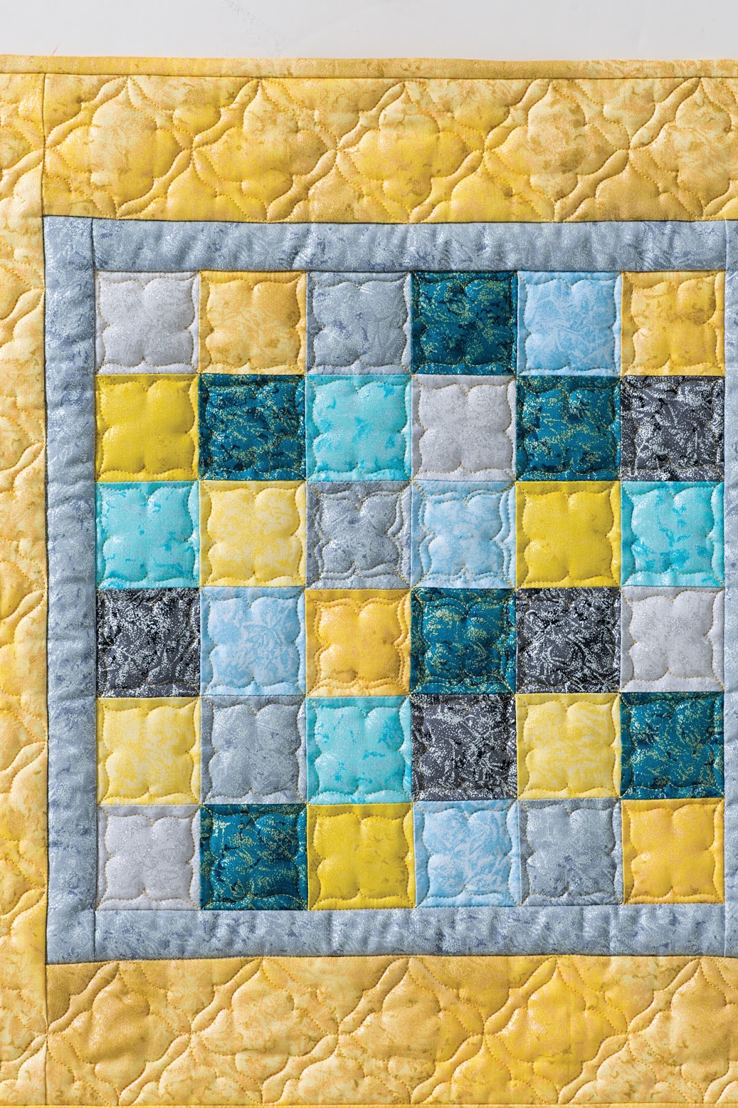 Continuous Curves For Free Motion Machine Quilting Squares And