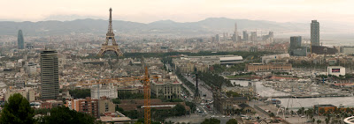 Imágen de Barcelona con la Torre Eiffel