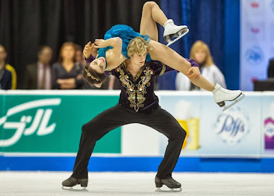 Meryl Davis og Charlie White (USA) udfører deres fridans ved Skate America 2013