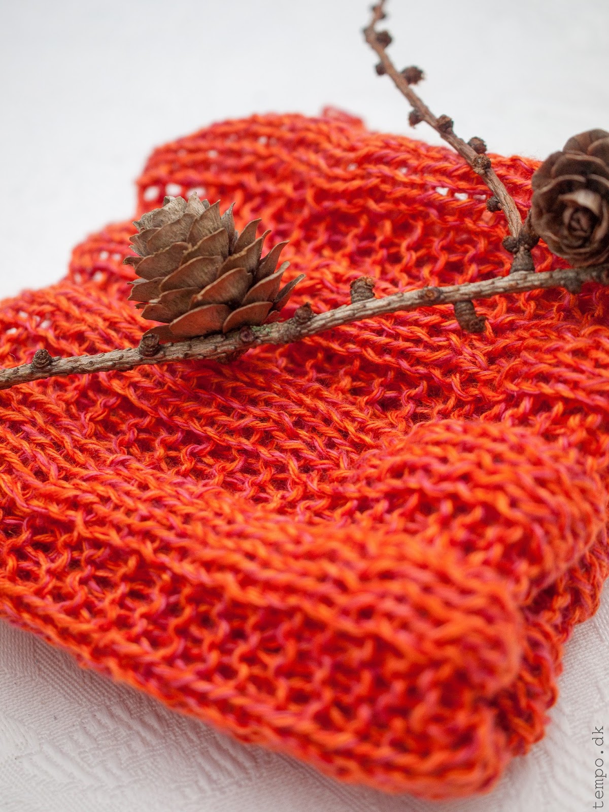 Orange karklude strikket i hør og bomuld