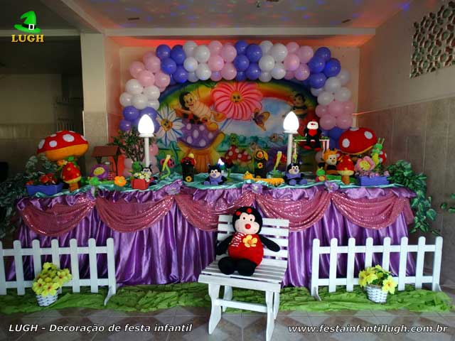 Mesa decorada de 1 ano - Decoração festa de aniversário infantil Jardim Encantado Mesa decorada de 1 ano - Decoração festa de aniversário infantil Jardim Encantado