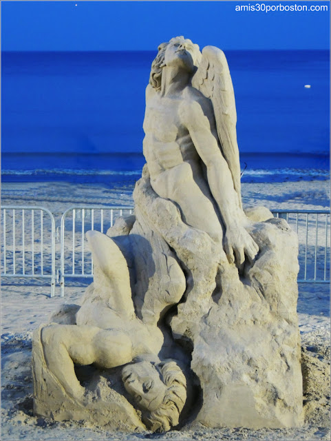 Esculturas de Arena de Revere Beach: "Soul Evolution" de Pavel Mylnikov Esculturas de Arena de Revere Beach: "Soul Evolution" de Pavel Mylnikov