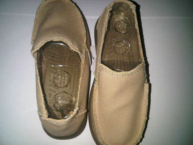bebe-noah-cuci-gudang-crocs-original-100