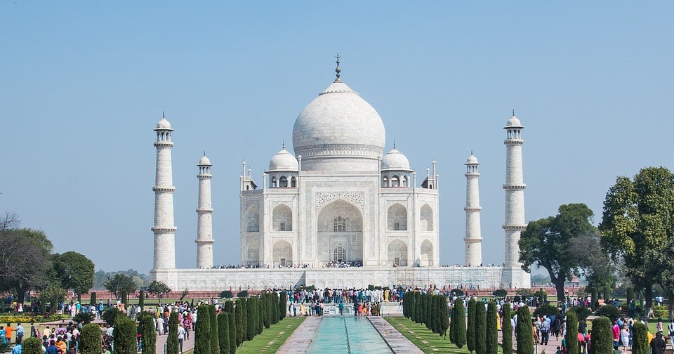 Top 12 Tourist Attractions In India 2018