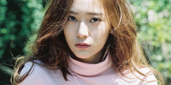 Krystal f(x) Pernyataan SM Entertainment terkait debut solo Krystal f(x).