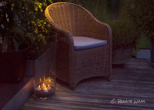 Teelicht solar betrieben - das sieht toll aus und gibt eine gemütliche Atmosphäre auf der Terrasse