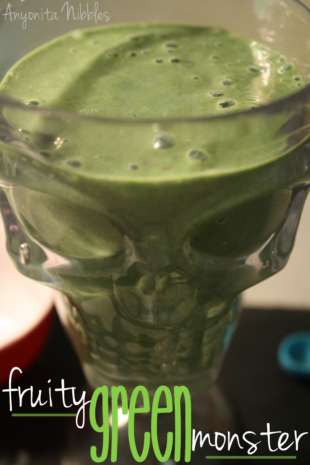 Anyonita Nibbles | Gluten-Free Recipes : Gluten Free Fruity Green Monster