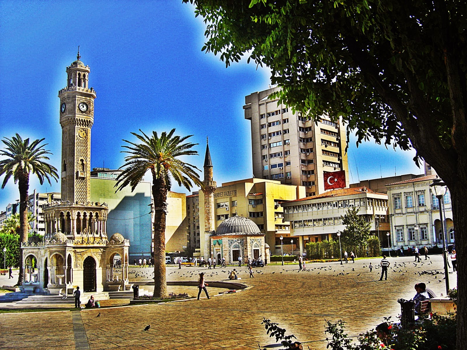 İzmir'de Kiralık Mağazalar ve Komple Binalar