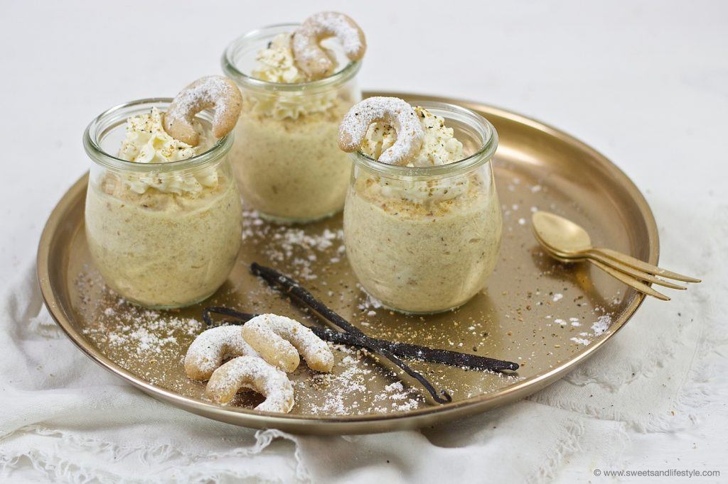 Vanillekipferl Mousse von Sweets and Lifestyle und Weihnachtskugel ...