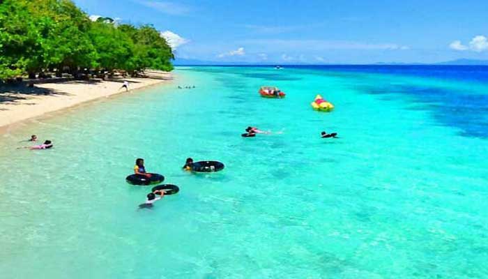 Nikmati Keindahan Pantai Liang Di Maluku Tengah Reygina Wisata Indonesia