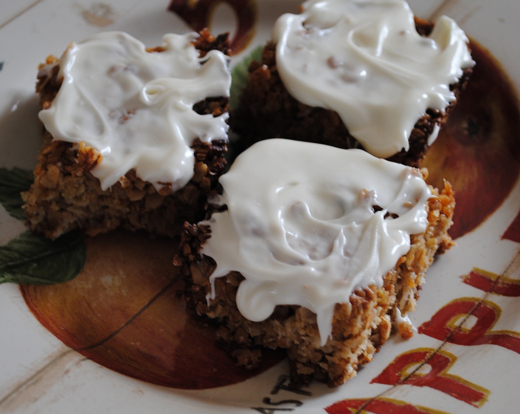 Lori's Lipsmacking Goodness Flax Seed and Blueberry Granola Bars