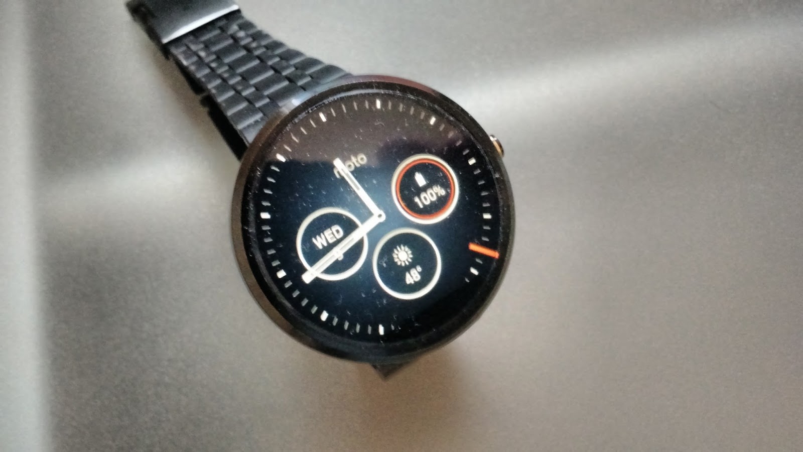 The Tech Wire How to Force Update to Your Moto 360