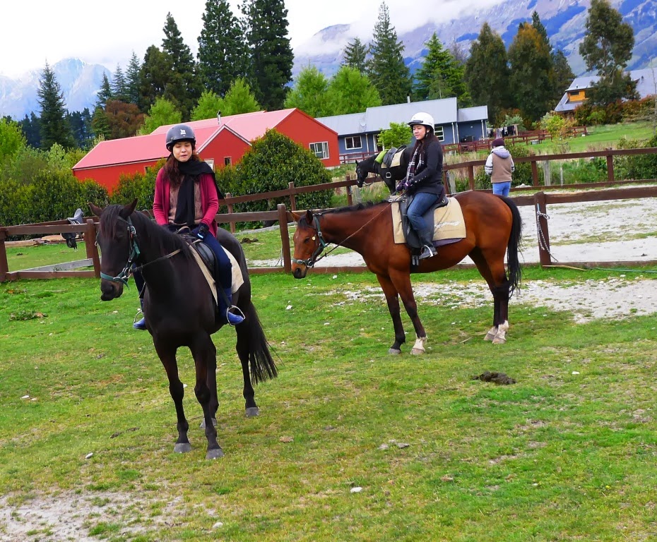 Mike Cheong's Travelogues Day 5 South Island Glenorchy, Horse Riding