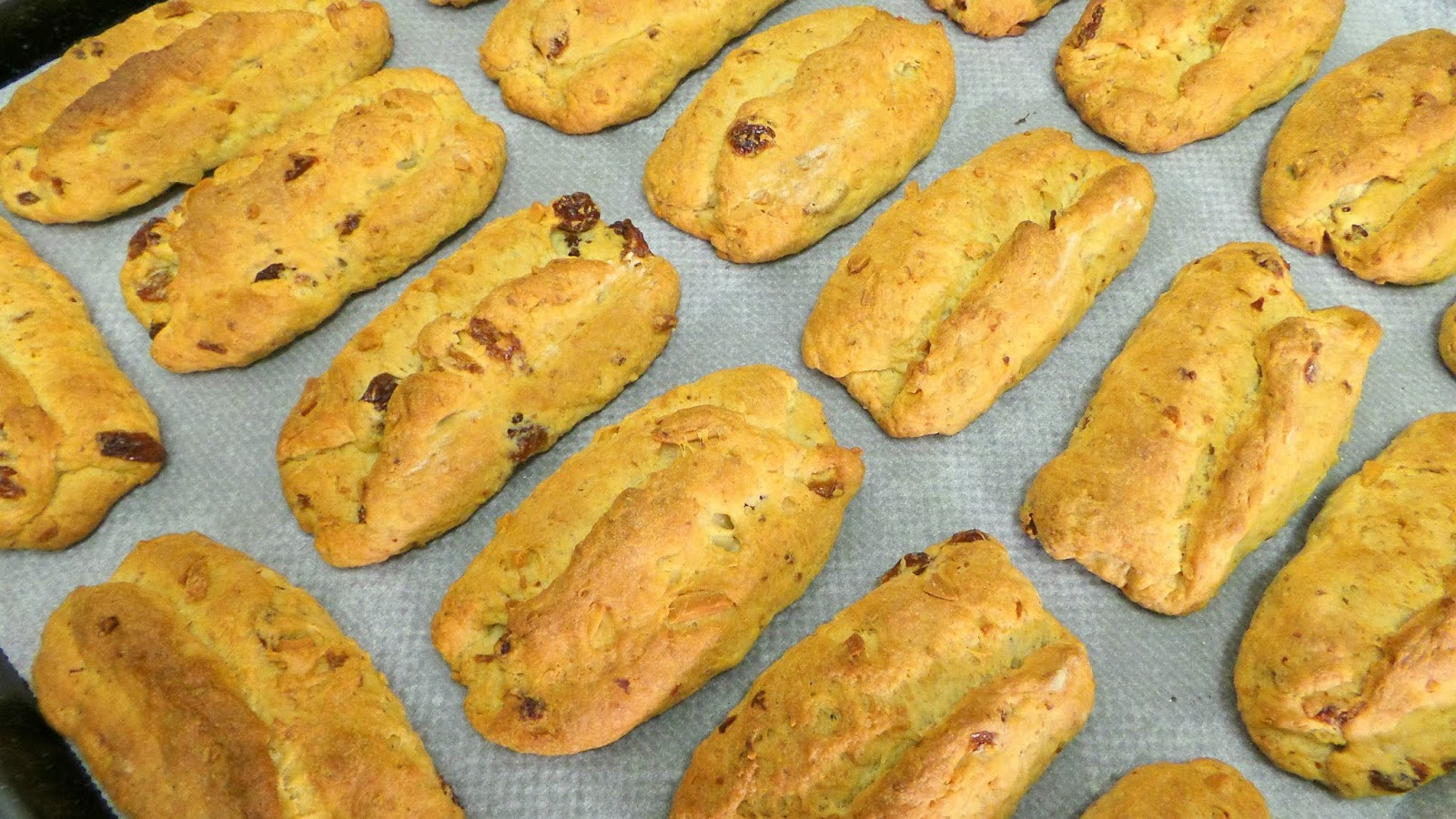 Lilian&amp;#39;s Baking Inspiration: Mini Stollen