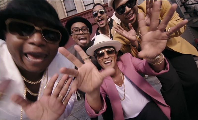 Uptown funk mark mars. Bruno mars uptown funk. uptown и lucky.