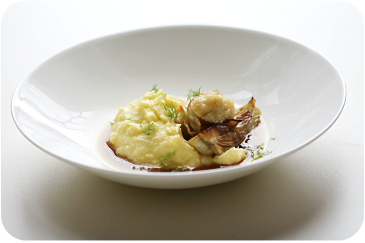 Schlicht und ergreifend schön und heilsam: Beef tea (bone broth) mit Fenchel, Kartoffelpüree und Mus aus geräuertem Knoblauch. Bitte mehr davon und weniger "to go"! |Arthurs Tochter kocht. von Astrid Paul Schlicht und ergreifend schön und heilsam: Beef tea (bone broth) mit Fenchel, Kartoffelpüree und Mus aus geräuertem Knoblauch. Bitte mehr davon und weniger "to go"! |Arthurs Tochter kocht. von Astrid Paul
