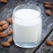 Γάλα αμυγδάλου: Ένα θρεπτικό ρόφημα