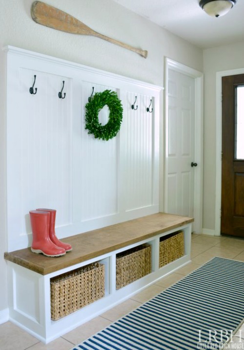 Simple Coastal Entryway Storage Ideas with Benches & Wardrobes DIY