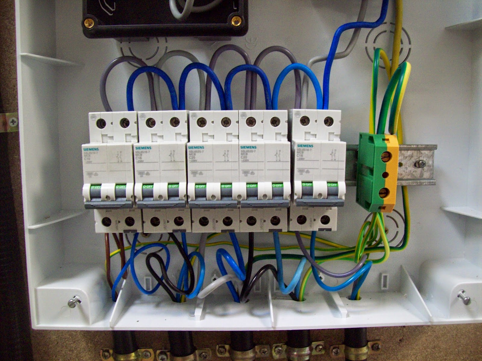 FORMACIÓN PROFESIONAL BÁSICA. Electricidad-Electrónica: CUADRO ...