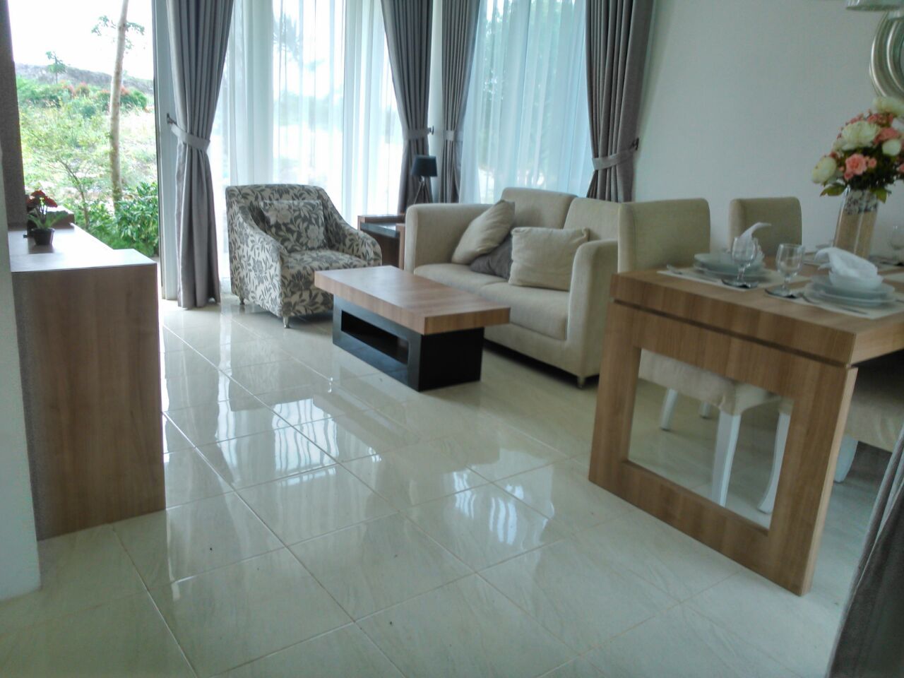 Contoh Tile Untuk Ruang Tamu Desainrumahid Contoh Tile Untuk Ruang Tamu Desainrumahid