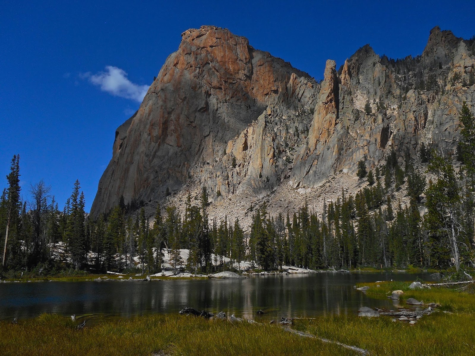 SAWTOOTH SADDLEBACK LAKES