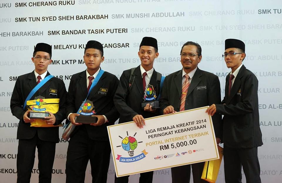 SMK Imtiyaz Kuala Terengganu Johan Web Portal Liga Remaja Kreatif 2014